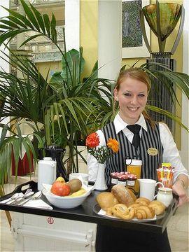 Centre Hotel 3*