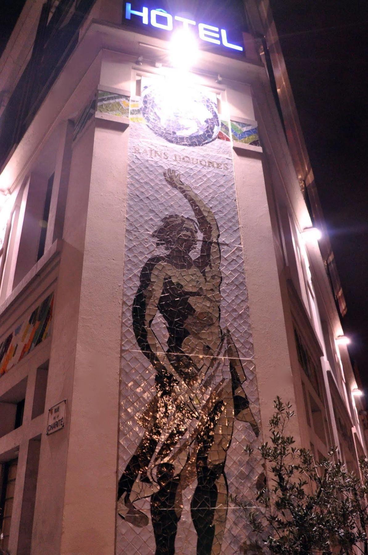 Hotel Design Les Bains Douches 3*