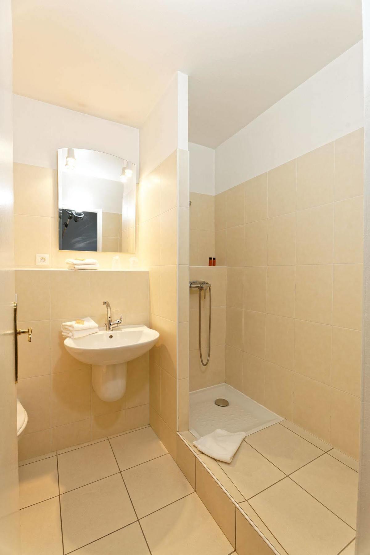 Hostel20 Wilson Hostal Toulouse