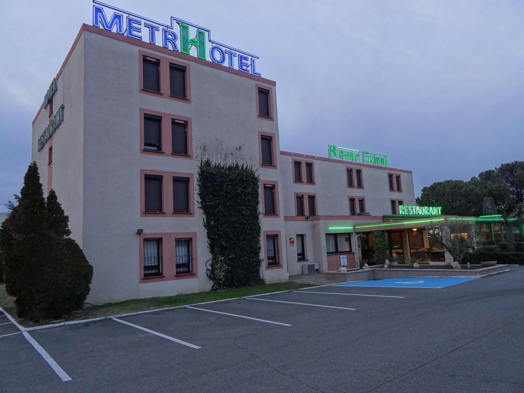 Metrhotel Cambo