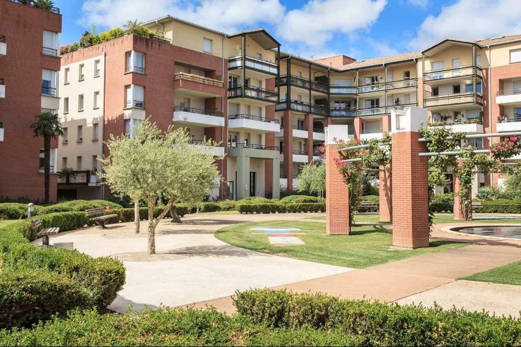 L Oasis Proche Hôpital Et Aéroport Piscine Parking &netflix Apartamento