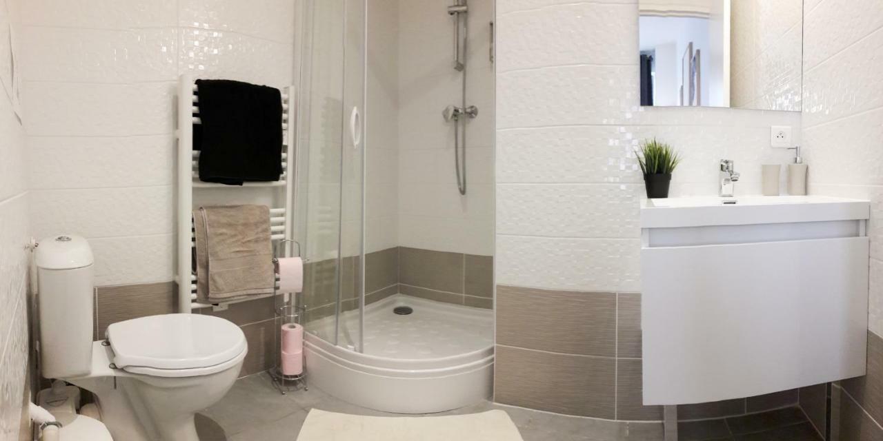 Nice Flat Ramblas Centre Apartment *