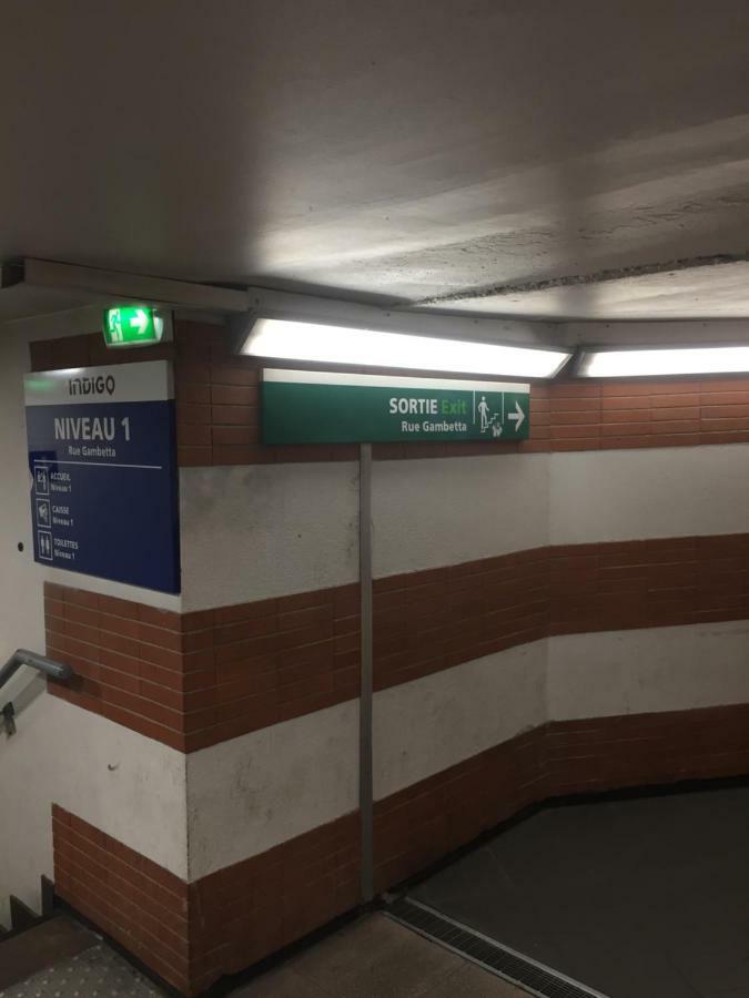 Apartment L'ecrin - Place Du Capitole Toulouse-parking Et Petit Dejeuner Inclus