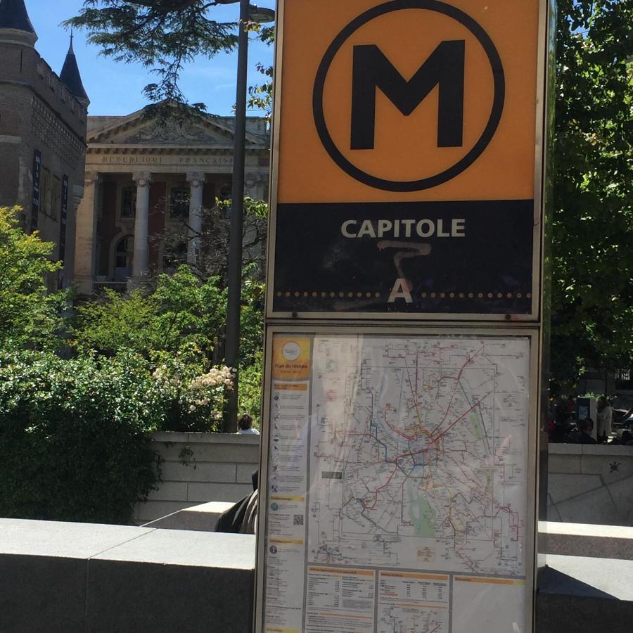 L'ecrin - Place Du Capitole Toulouse-parking Et Petit Dejeuner Inclus Apartment *