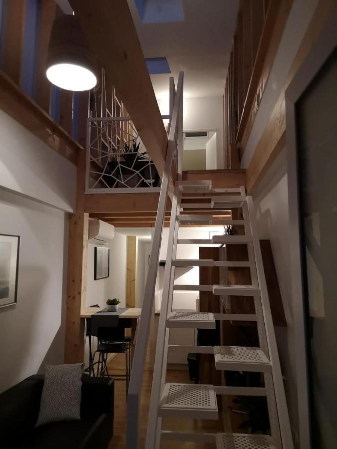 Maison 2 Chambres, Cosy, Proche Métro *