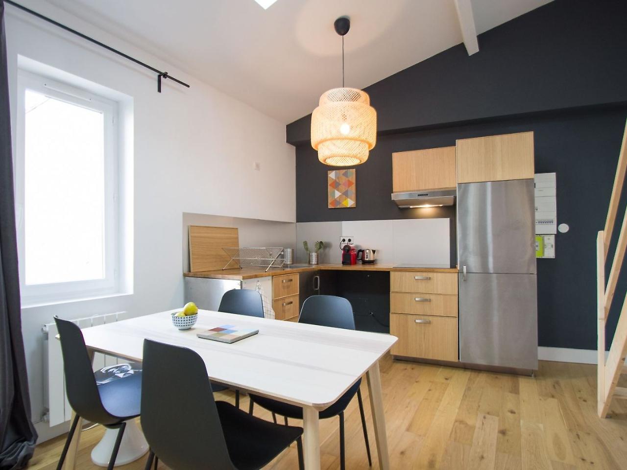 Achille By Cocoonr Apartment