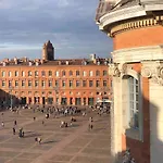 Beautiful Flat On Capitole Place