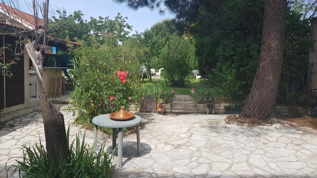 Indépendant, 4 Personnes, *