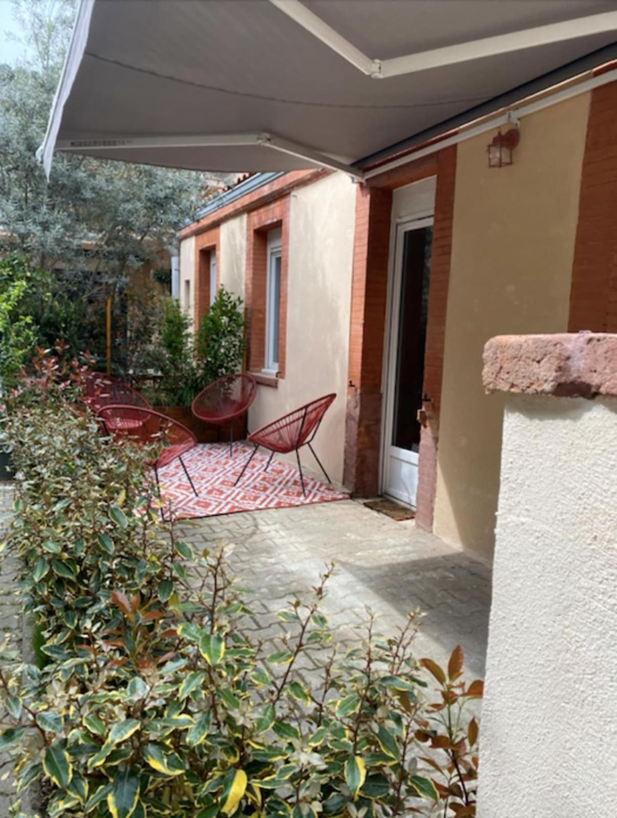 Pleasant And Bright Chartreuse With Terrace Holiday home *