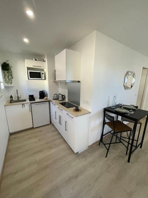 27m² Sur La Cote Pavee Avec Parking Prive Apartamento