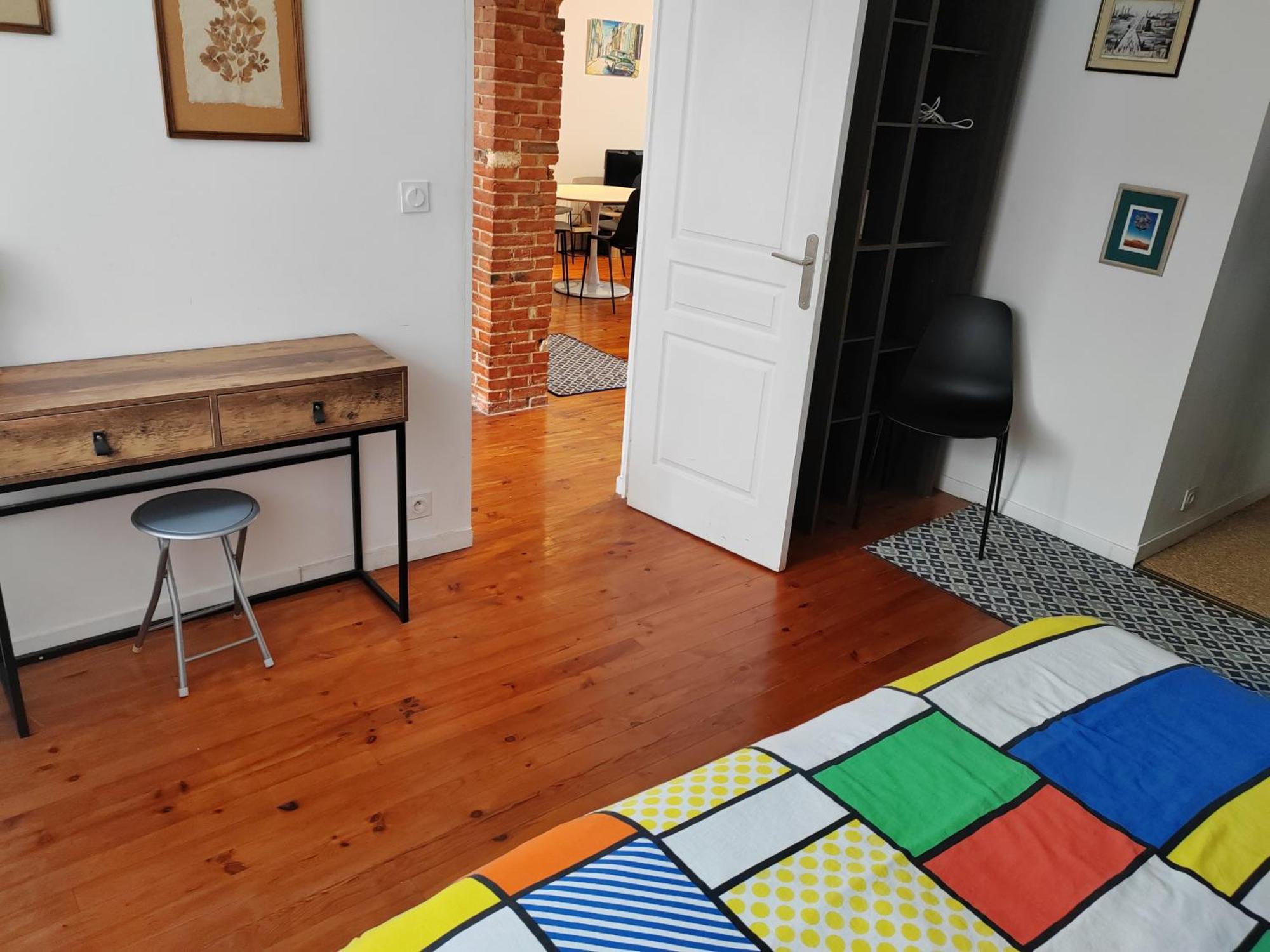 Indépendant, 4 Personnes, Toulouse