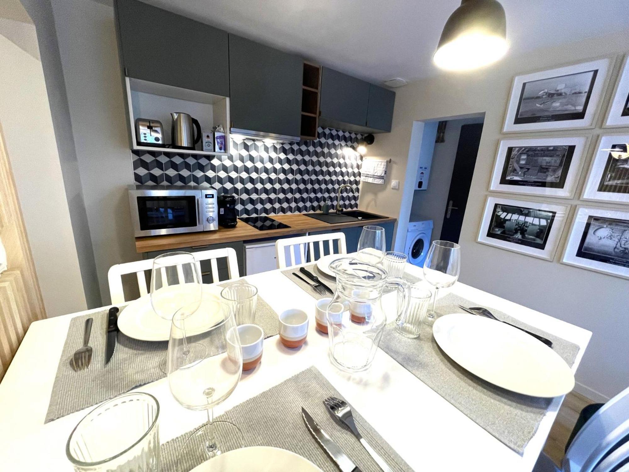 Ancely Neuf Deco Aero - Parking Gratuit - Proche Blagnac *