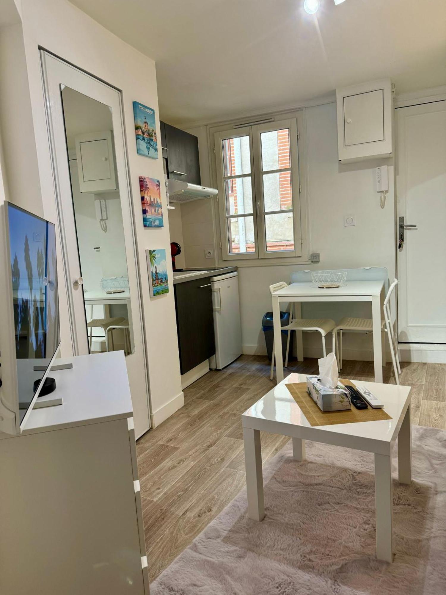 Cozy Au Coeur Des Carmes Apartamento