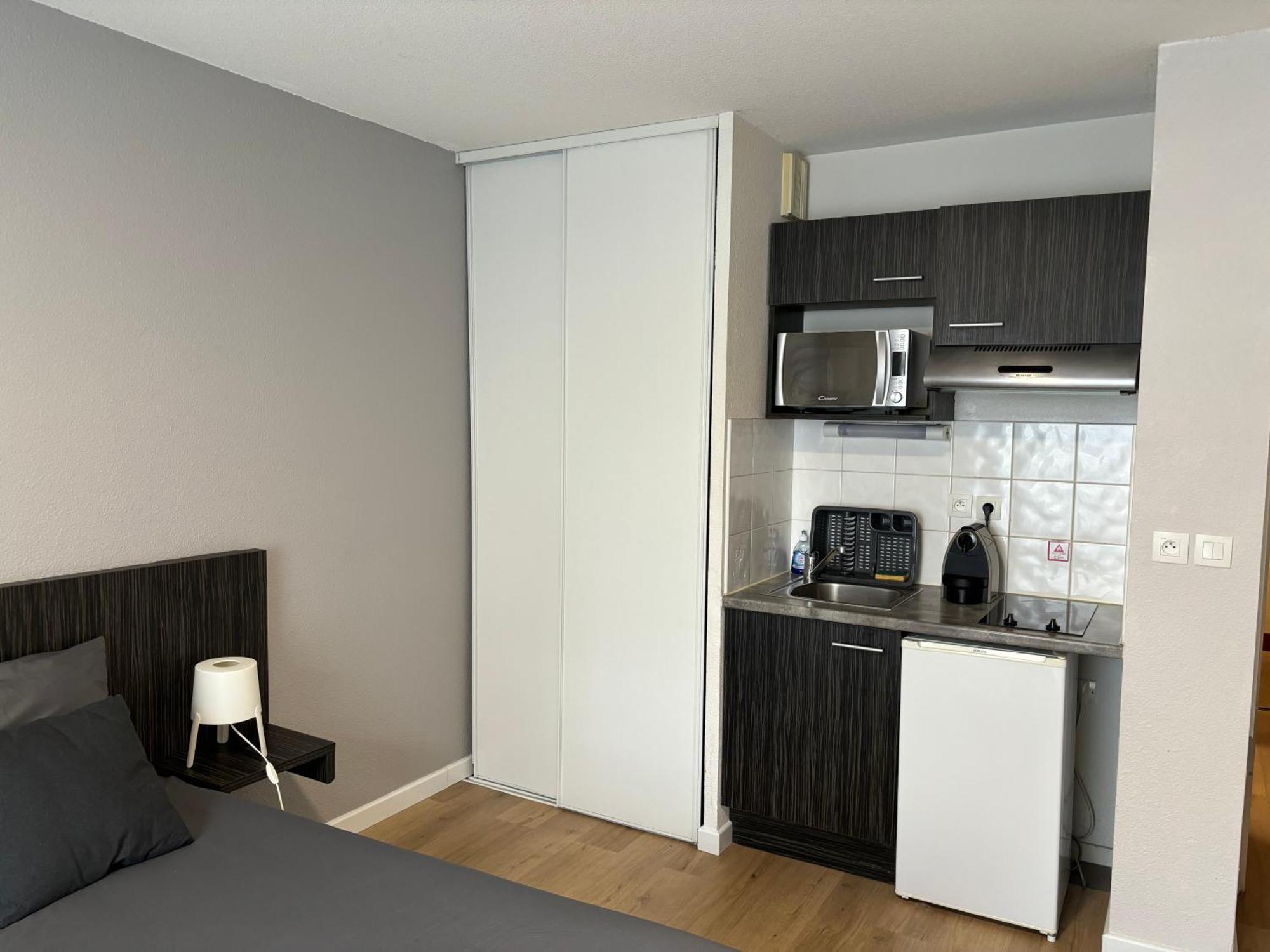Aisme Apartment *