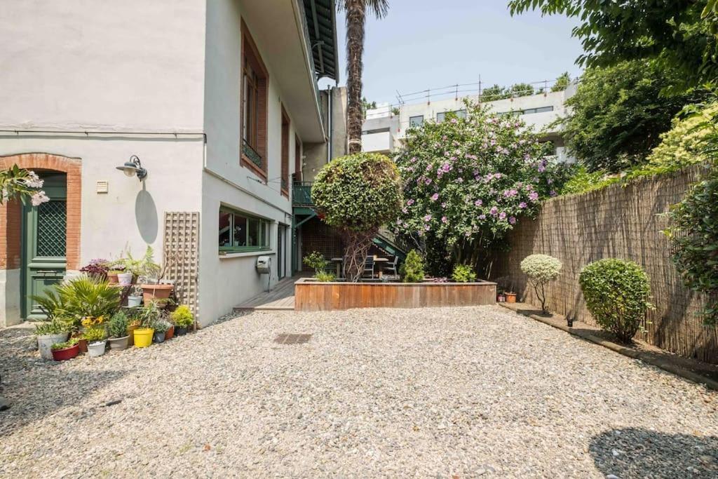 T5 Renove Avec Bureau Jardin Et Parking En Centre