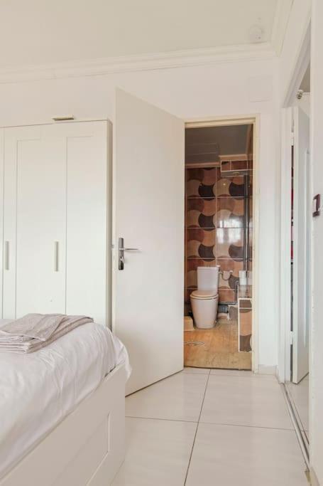 Bed and breakfast Gare Matabiau Metro 35m2 Toulouse