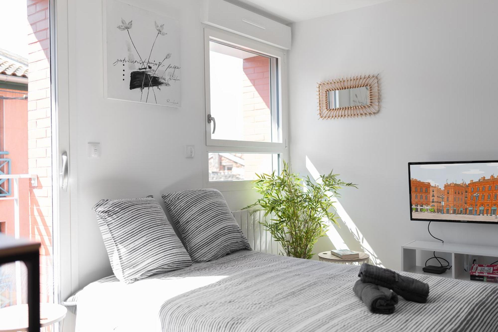 Apartment T2 Avec Parking Gratuit - Proximite Gare *