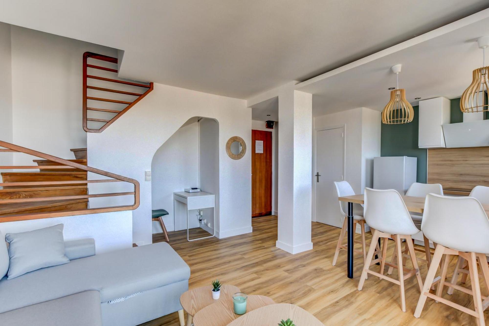 Appartement Sunset Duplex - Grand-rond, Jardin Des Plantes, Centre-ville, 2 Bdrs 60m2, Ac, Free Public Car Park 200m Away, Netflix - T3 60m2 Avec Clim, Parking Public Gratuit A 200m *