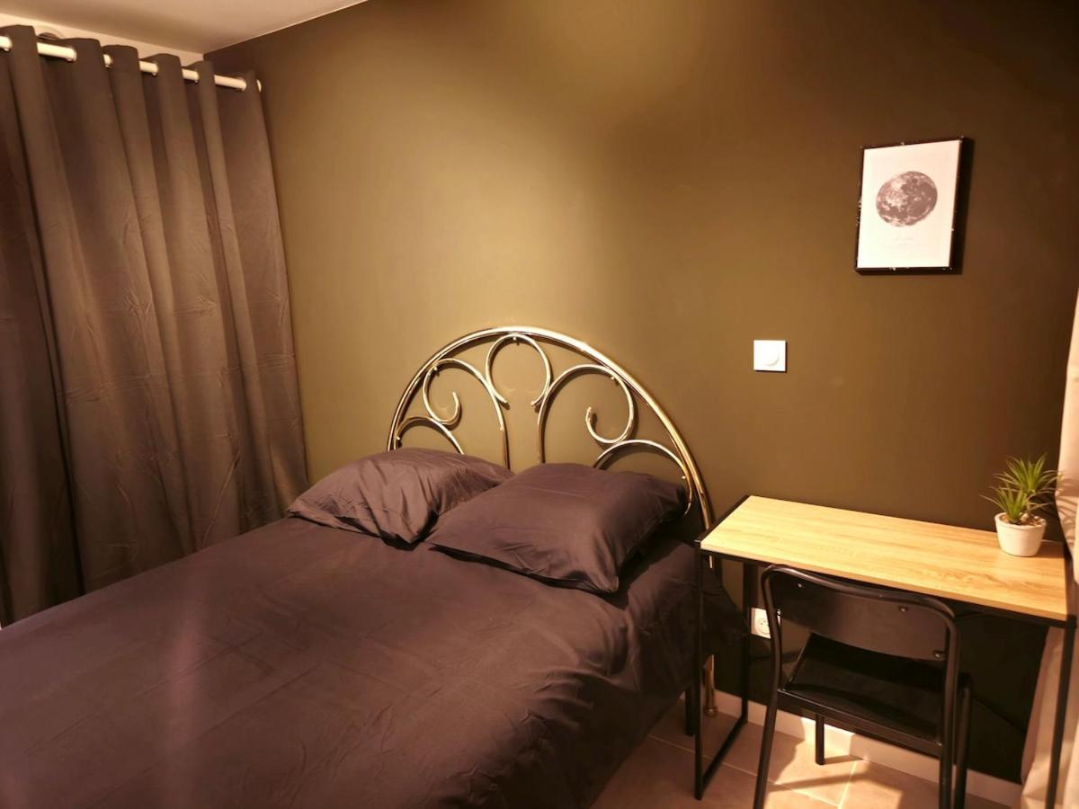 Appartement Les De Sandrine Avec Salle D'eau Privee - Partage De 3 *