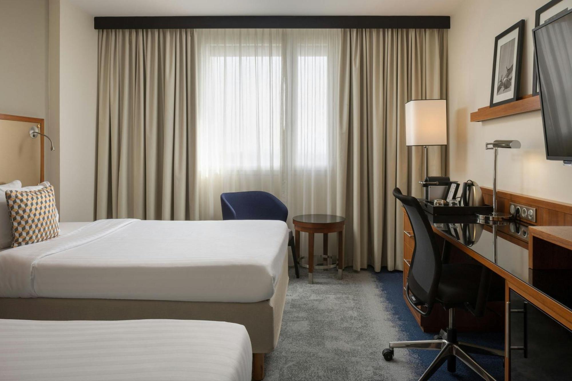 Courtyard By Marriott Airport Toulouse
