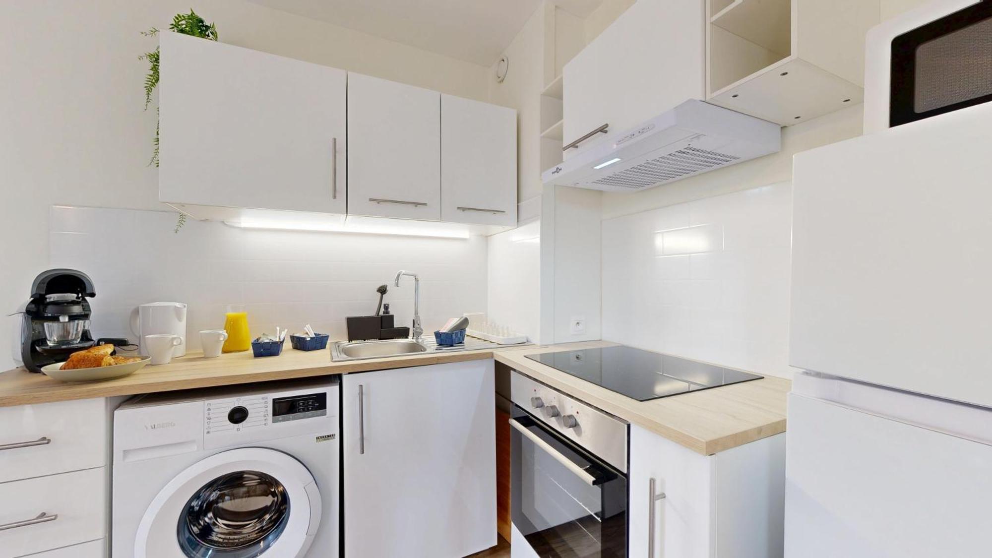 Expat Renting - Le Pastel - Netflix - Zenith *