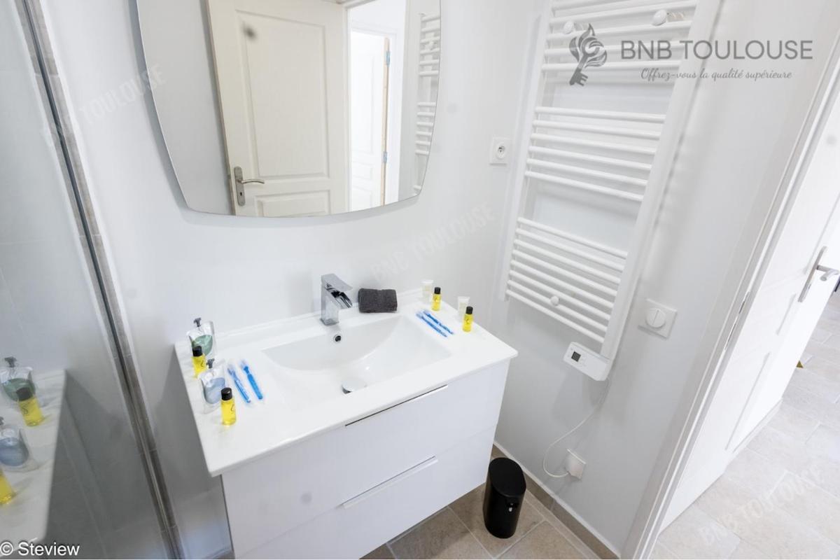 Appartement - Refuge Urbain - Clim - Terrasse - Parking - Wifi - Proche Transports