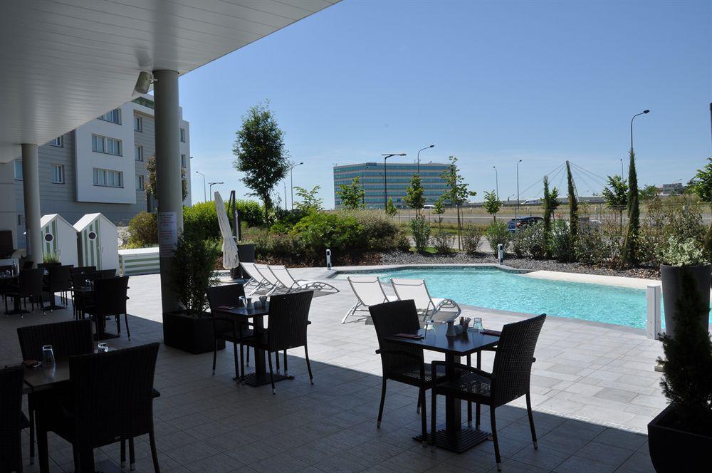 Hotel Courtyard By Marriott Airport 4*